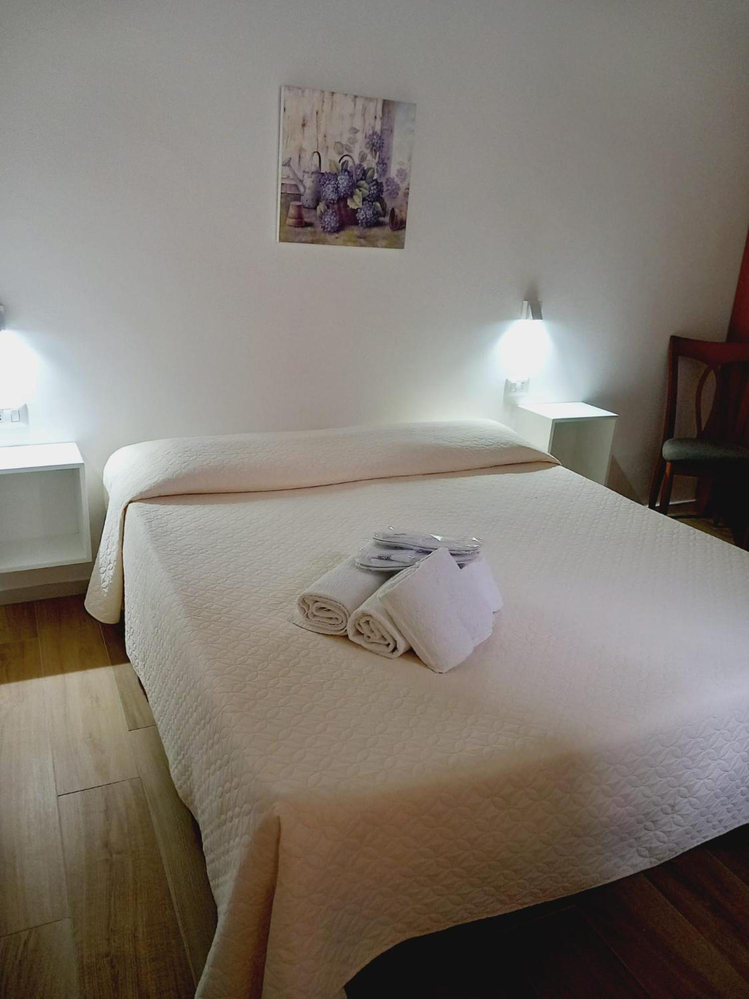 ויאסטה Albergo Labotte מראה חיצוני תמונה