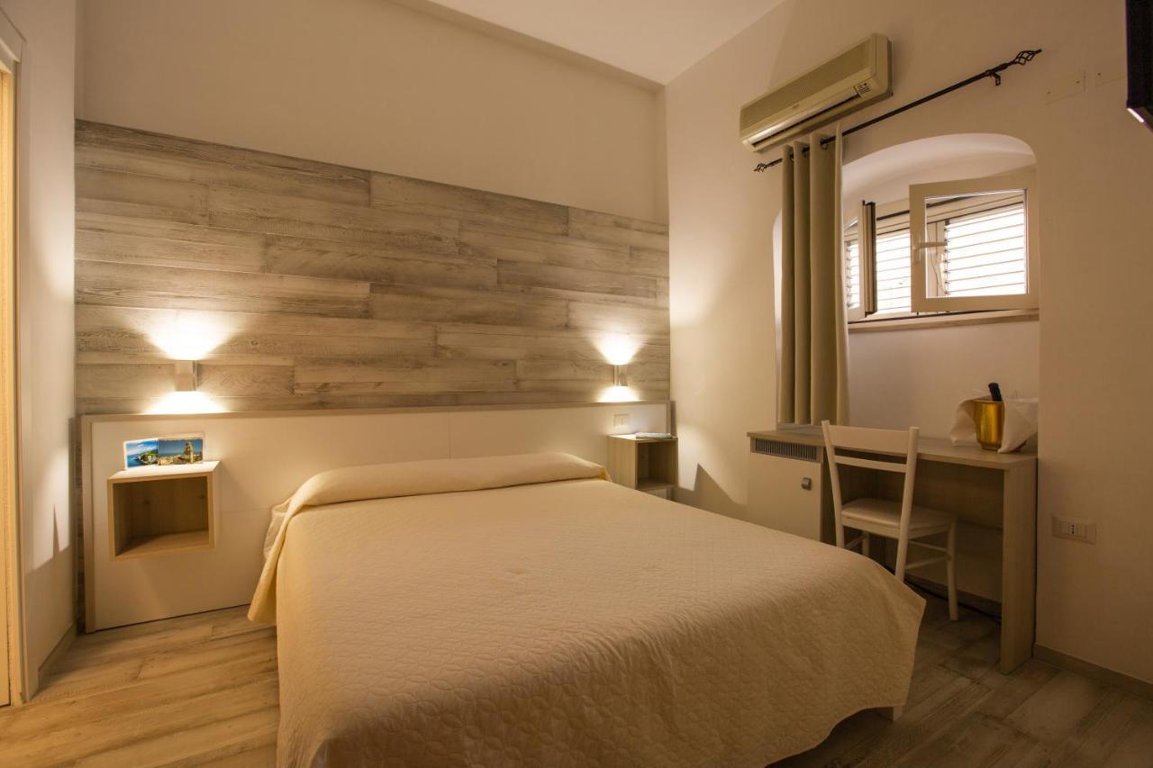 ויאסטה Albergo Labotte מראה חיצוני תמונה